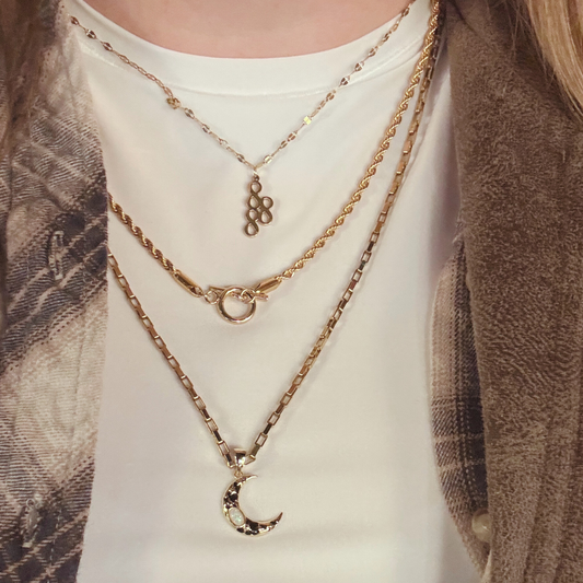 Twilight Twist Chain